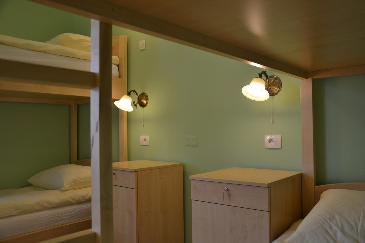 ורהניקה Guesthouse Bistra מראה חיצוני תמונה