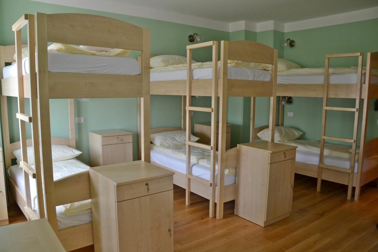 ורהניקה Guesthouse Bistra מראה חיצוני תמונה