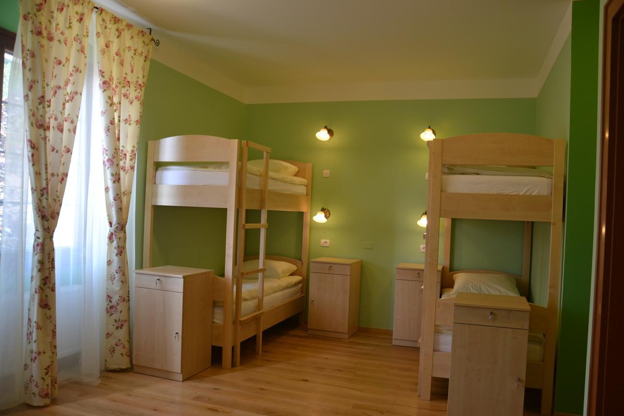 ורהניקה Guesthouse Bistra מראה חיצוני תמונה